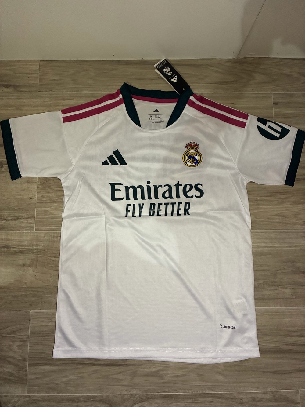 Brand New Real Madrid Kylian Mbappé #9
Home Jersey